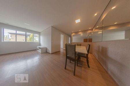 Sala de Jantar de apartamento para alugar com 3 quartos, 82m² em Cidade Industrial, Curitiba