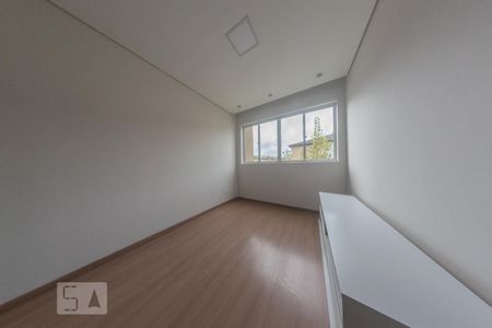 Sala de apartamento para alugar com 3 quartos, 82m² em Cidade Industrial, Curitiba