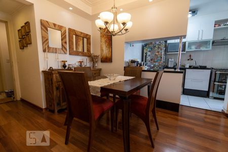 Apartamento para alugar com 74m², 2 quartos e 1 vagaSala de Jantar