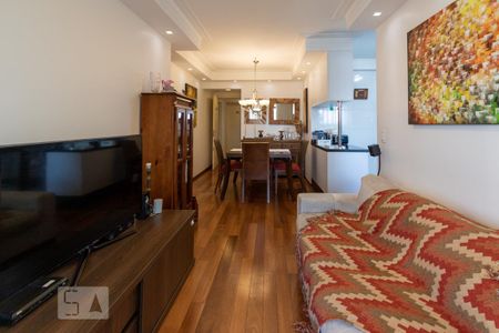 Apartamento para alugar com 74m², 2 quartos e 1 vagaSala