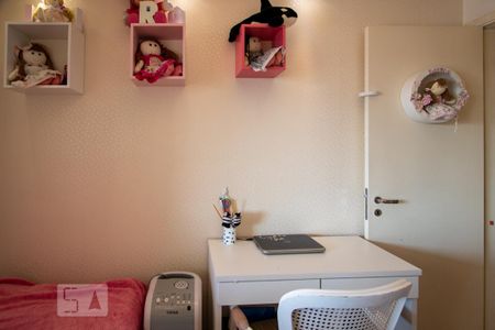Apartamento para alugar com 74m², 2 quartos e 1 vagaQuarto