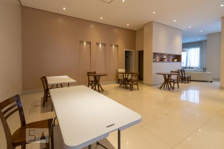 Apartamento para alugar com 74m², 2 quartos e 1 vagaÁrea comum - Salão de festas