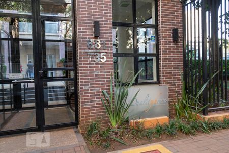 Apartamento para alugar com 74m², 2 quartos e 1 vagaFachada