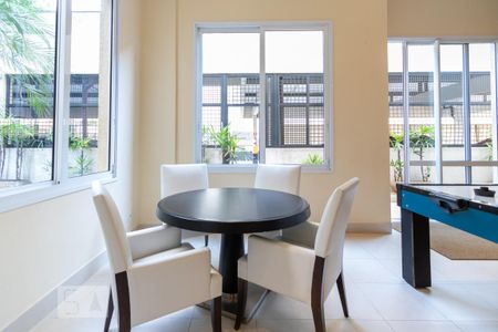 Apartamento para alugar com 74m², 2 quartos e 1 vagaSala de Jogos