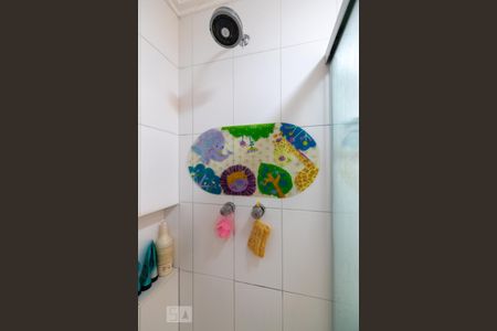 Apartamento para alugar com 74m², 2 quartos e 1 vagaChuveiro