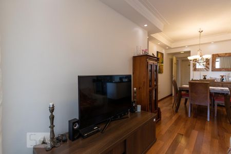 Apartamento para alugar com 74m², 2 quartos e 1 vagaSala