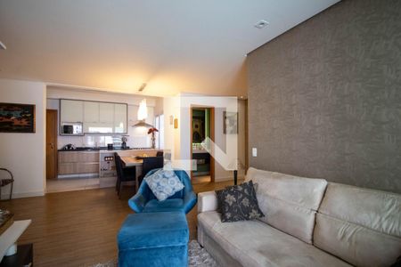 Sala de apartamento à venda com 3 quartos, 103m² em Vila Suzana, São Paulo