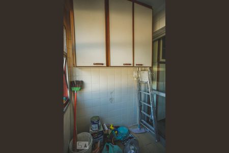 Apartamento à venda com 68m², 2 quartos e 1 vagaÁrea de Serviço - Armários