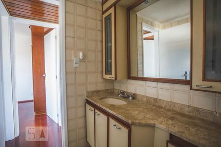 Apartamento à venda com 68m², 2 quartos e 1 vagaBanheiro 