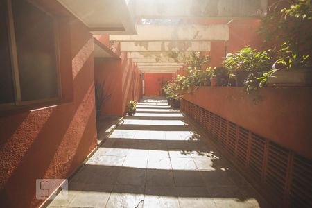 Apartamento à venda com 68m², 2 quartos e 1 vagaÁrea comum