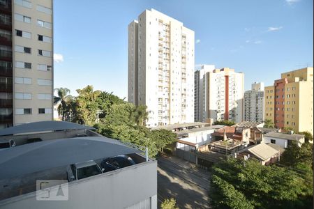 Apartamento para alugar com 62m², 2 quartos e 1 vagaVista do quarto - sul