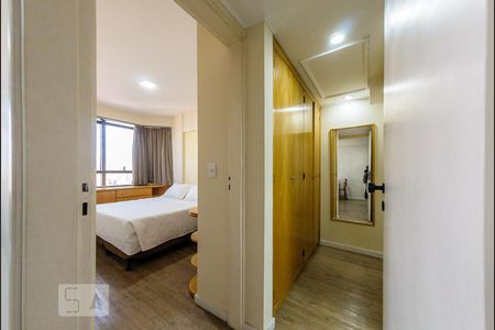 Entrada - Suite de apartamento para alugar com 1 quarto, 46m² em Centro, Campinas