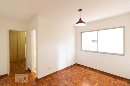 Sala de apartamento para alugar com 1 quarto, 39m² em Cerqueira César, São Paulo