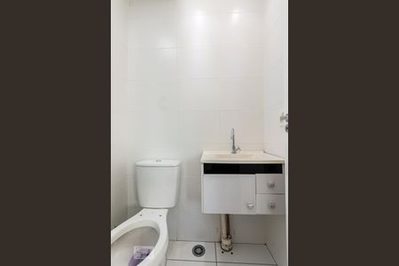 Apartamento para alugar com 42m², 2 quartos e sem vaga Apartamento para alugar com 42m², 2 quartos e sem vagaBanheiro