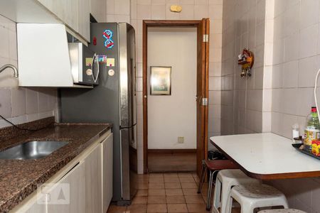 Apartamento à venda com 69m², 3 quartos e 1 vagaCozinha
