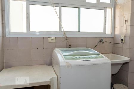 Apartamento à venda com 69m², 3 quartos e 1 vagaÁrea de Serviço