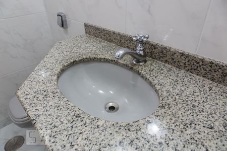 Apartamento à venda com 115m², 2 quartos e 1 vaga Apartamento à venda com 115m², 2 quartos e 1 vagaBanheiro 2