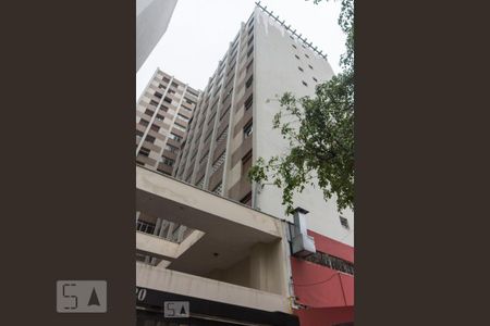 Apartamento à venda com 115m², 2 quartos e 1 vaga Apartamento à venda com 115m², 2 quartos e 1 vagaFachada