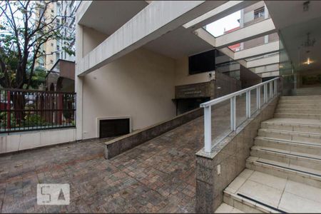 Apartamento à venda com 115m², 2 quartos e 1 vaga Apartamento à venda com 115m², 2 quartos e 1 vagaFachada