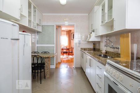 Apartamento à venda com 115m², 2 quartos e 1 vaga Apartamento à venda com 115m², 2 quartos e 1 vagaCozinha