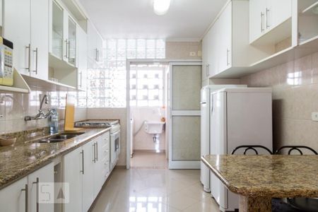 Apartamento à venda com 115m², 2 quartos e 1 vaga Apartamento à venda com 115m², 2 quartos e 1 vagaCozinha