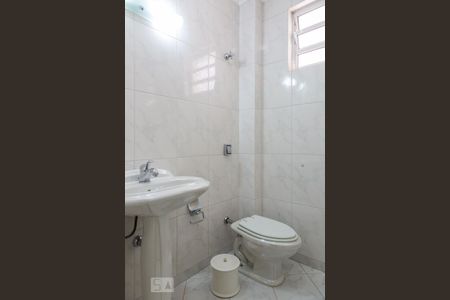 Apartamento à venda com 115m², 2 quartos e 1 vaga Apartamento à venda com 115m², 2 quartos e 1 vagaBanheiro