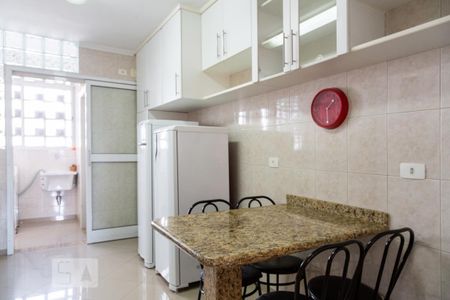 Apartamento à venda com 115m², 2 quartos e 1 vaga Apartamento à venda com 115m², 2 quartos e 1 vagaCozinha