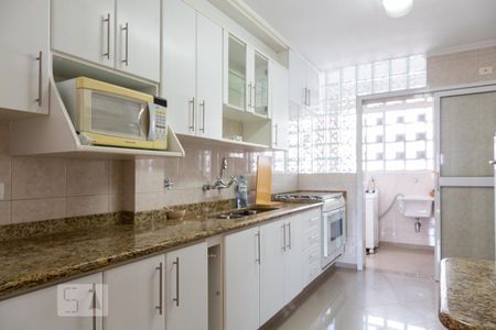 Apartamento à venda com 115m², 2 quartos e 1 vaga Apartamento à venda com 115m², 2 quartos e 1 vagaCozinha