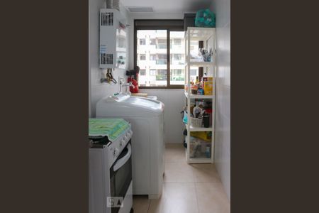 Apartamento para alugar com 65m², 2 quartos e 1 vaga Apartamento para alugar com 65m², 2 quartos e 1 vagaCozinha e Área de Serviço