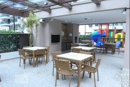 Apartamento para alugar com 65m², 2 quartos e 1 vaga Apartamento para alugar com 65m², 2 quartos e 1 vagaÁrea comum - Churrasqueira
