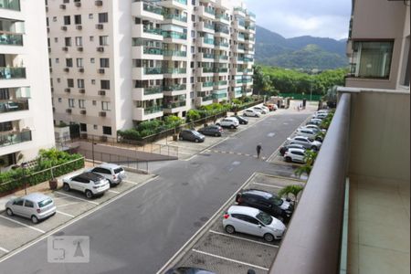 Apartamento para alugar com 65m², 2 quartos e 1 vaga Apartamento para alugar com 65m², 2 quartos e 1 vagaVista da Varanda da Sala