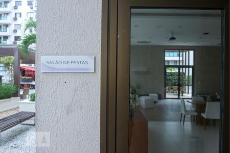 Apartamento para alugar com 65m², 2 quartos e 1 vaga Apartamento para alugar com 65m², 2 quartos e 1 vagaÁrea comum - Salão de festas