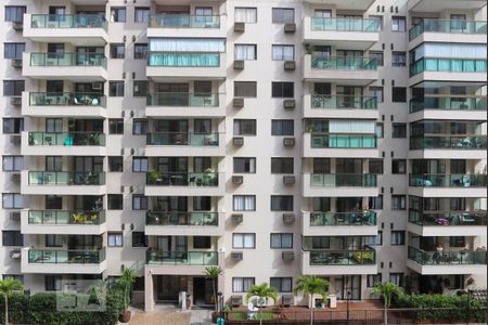 Apartamento para alugar com 65m², 2 quartos e 1 vaga Apartamento para alugar com 65m², 2 quartos e 1 vagaVista da Varanda da Sala