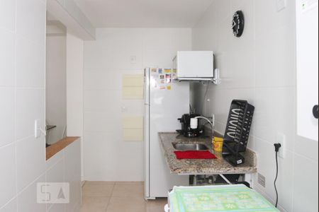 Apartamento para alugar com 65m², 2 quartos e 1 vaga Apartamento para alugar com 65m², 2 quartos e 1 vagaCozinha e Área de Serviço