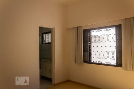 Casa à venda com 185m², 4 quartos e 3 vagasSuíte 1