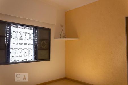 Casa à venda com 185m², 4 quartos e 3 vagasSuíte 2