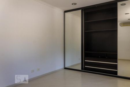 Casa à venda com 185m², 4 quartos e 3 vagasQuarto 1 Edícula