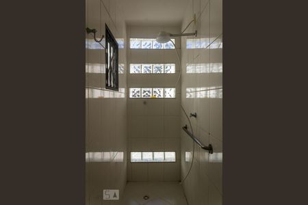 Casa à venda com 185m², 4 quartos e 3 vagasBanheiro Suíte Externa