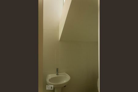 Casa à venda com 185m², 4 quartos e 3 vagasBanheiro de Serviço