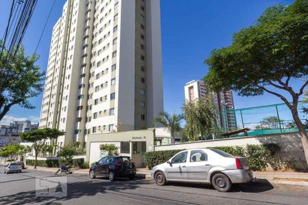 Apartamento para alugar com 57m², 2 quartos e 1 vaga Apartamento para alugar com 57m², 2 quartos e 1 vagaFachada