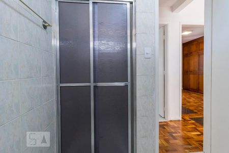 Banheiro de apartamento para alugar com 1 quarto, 48m² em Mirandópolis, São Paulo