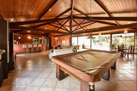 Sala 2 de casa à venda com 5 quartos, 650m² em Santa Lúcia, Belo Horizonte