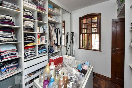 Casa à venda com 650m², 5 quartos e 4 vagasCloset da Suíte Master