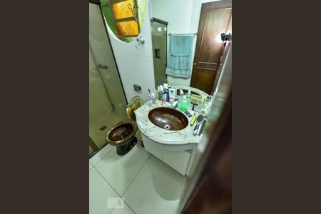 Casa à venda com 650m², 5 quartos e 4 vagasBanheiro Suíte 1