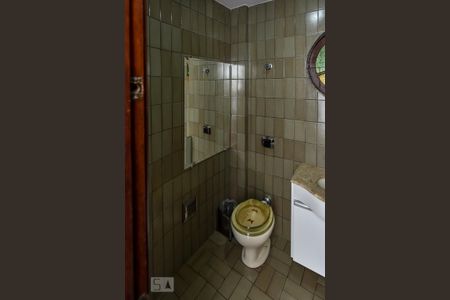 Casa à venda com 650m², 5 quartos e 4 vagasBanheiro Salão