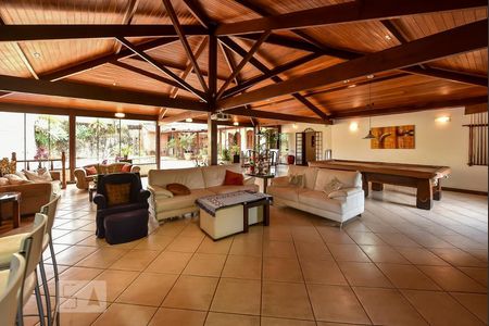 Sala 2 de casa à venda com 5 quartos, 650m² em Santa Lúcia, Belo Horizonte