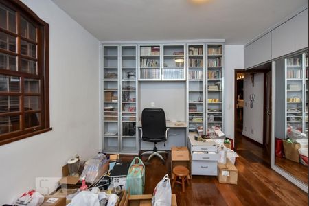 Casa à venda com 650m², 5 quartos e 4 vagasQuarto 1