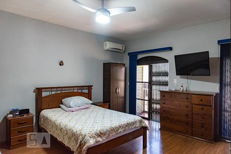 Casa à venda com 330m², 3 quartos e 3 vagasSuíte 1