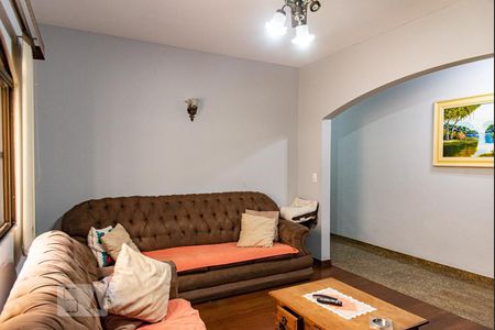 Sala de tv de casa à venda com 3 quartos, 330m² em Vila São José, São Paulo