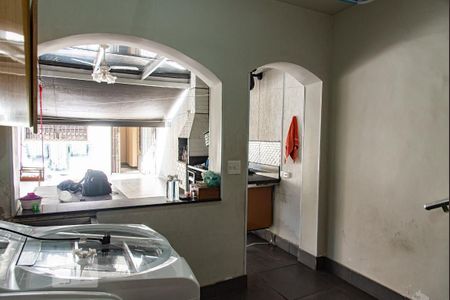 Casa à venda com 330m², 3 quartos e 3 vagasLavanderia